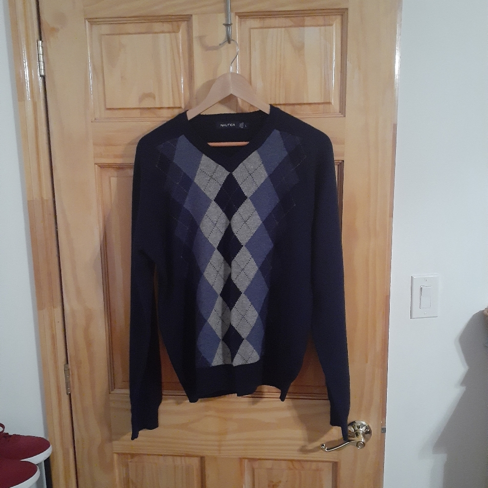 Men's wool argyle sweater